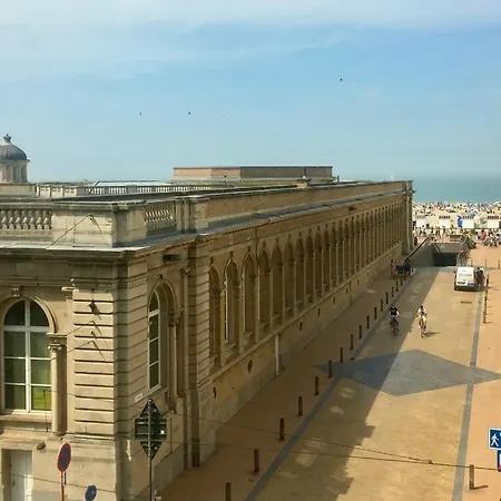 Rustig Appartement Met Zeezicht Dicht Bij Het Centrum Ostend Exterior photo