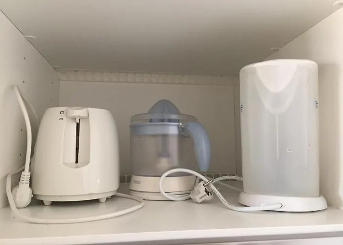 Rustig Appartement Met Zeezicht Dicht Bij Het Centrum